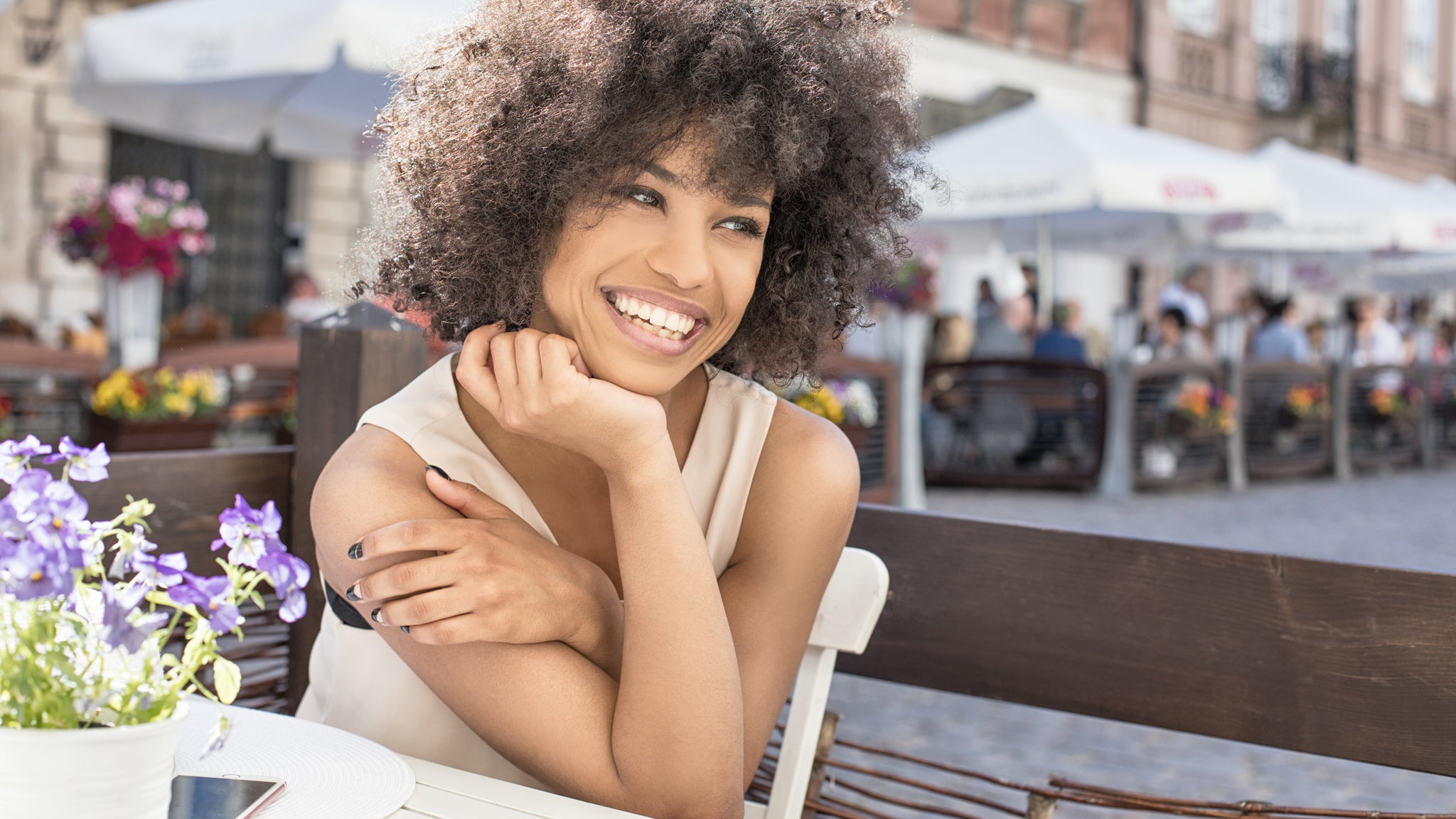 Read VERGE Lifestyle & Urban Culture Magazine and Become Inspired! The women's lifestyle magazine about fashion, beauty, culture, wellness, and personal and professional empowerment. Download the latest issue.